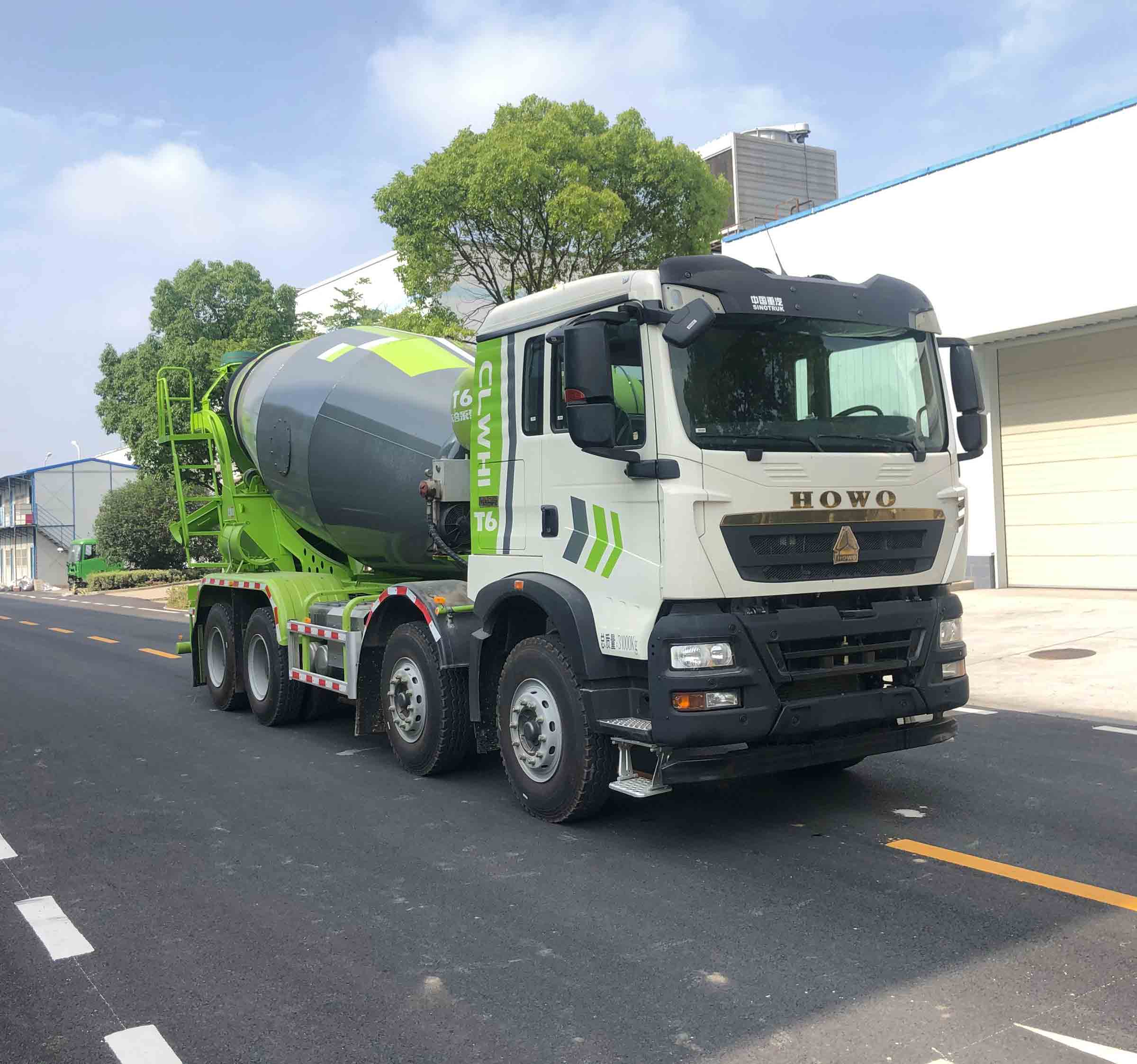 程力重工牌CLH5313GJBZ6型混凝土攪拌運(yùn)輸車